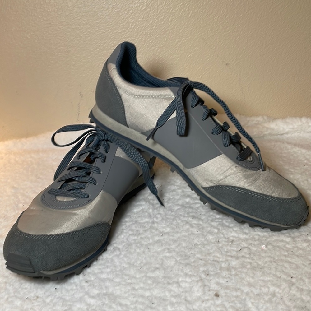 HELLY Hansen B & B Sneakers Size 9